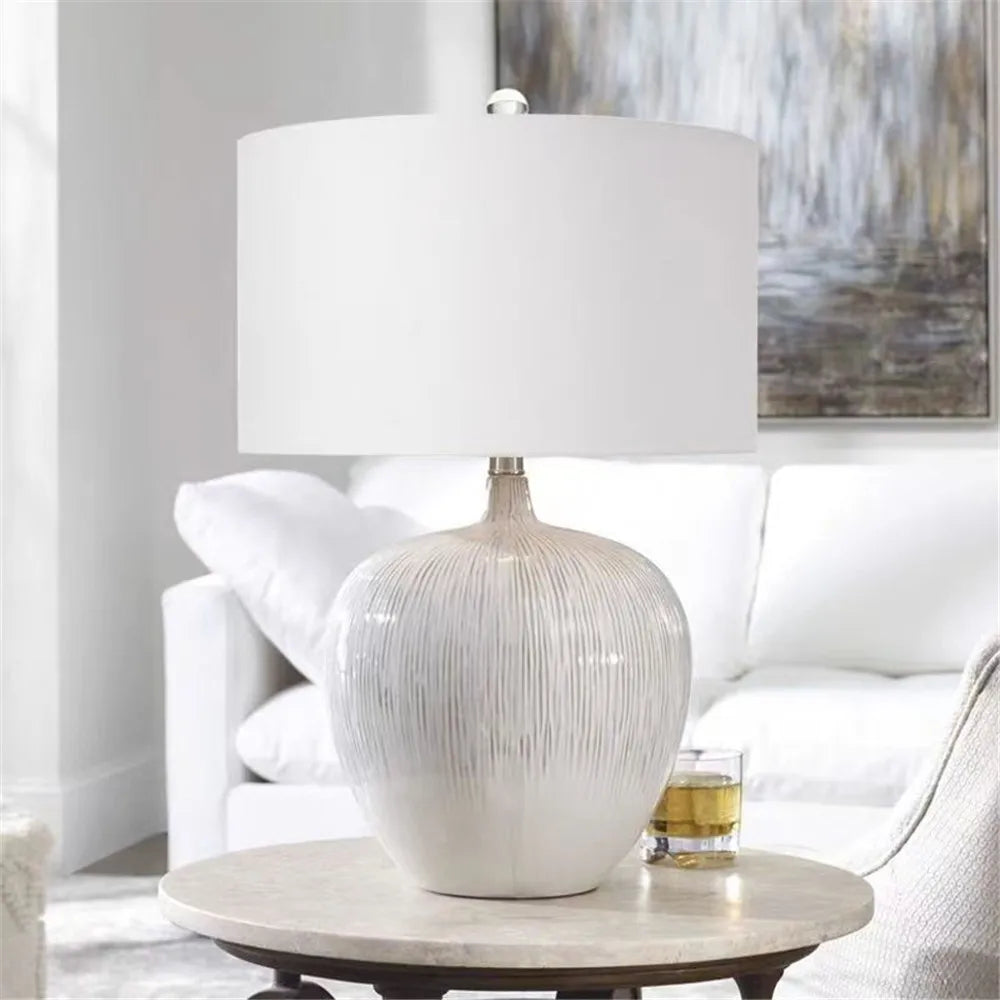 Contemporary Luxury Ceramic Table Lamp LED American Living Room Bedroom Study Villa LED Retro Creativity Bedside Desk Light