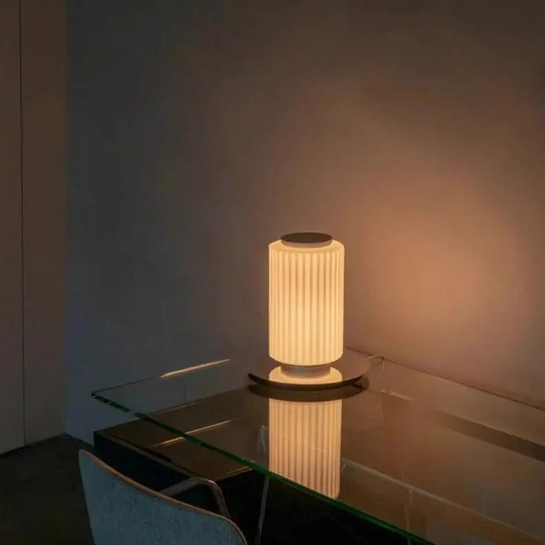European Aluminum Glass Luxury Art LED Decoration Floor Lamp