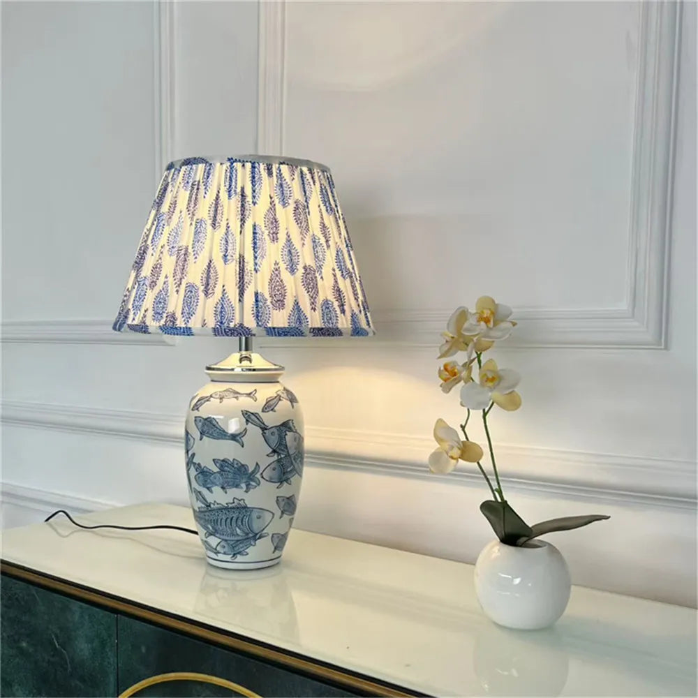 Contemporary Luxury Ceramic Table Lamp LED American Living Room Bedroom Study Villa LED Retro Creativity Bedside Desk Light