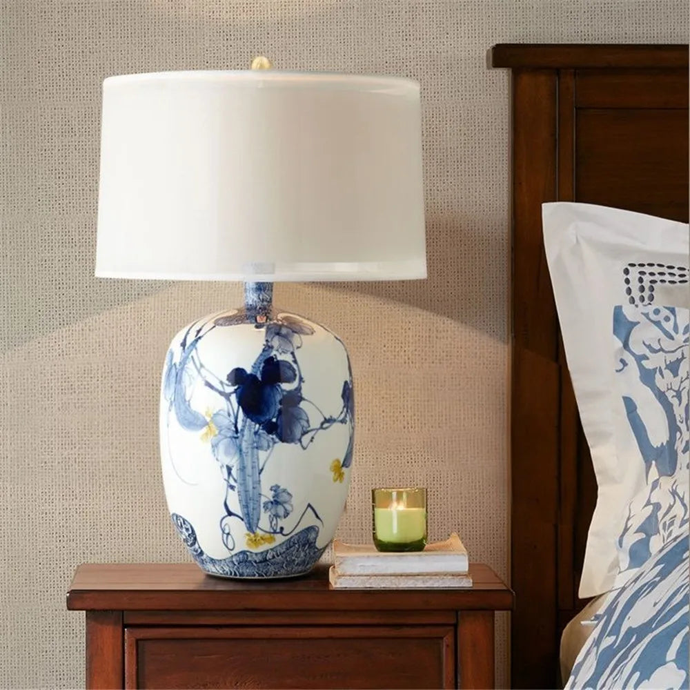 Contemporary Luxury Ceramic Table Lamp LED American Living Room Bedroom Study Villa LED Retro Creativity Bedside Desk Light