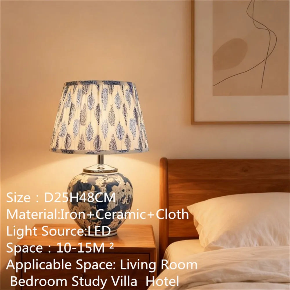 Contemporary Luxury Ceramic Table Lamp LED American Living Room Bedroom Study Villa LED Retro Creativity Bedside Desk Light