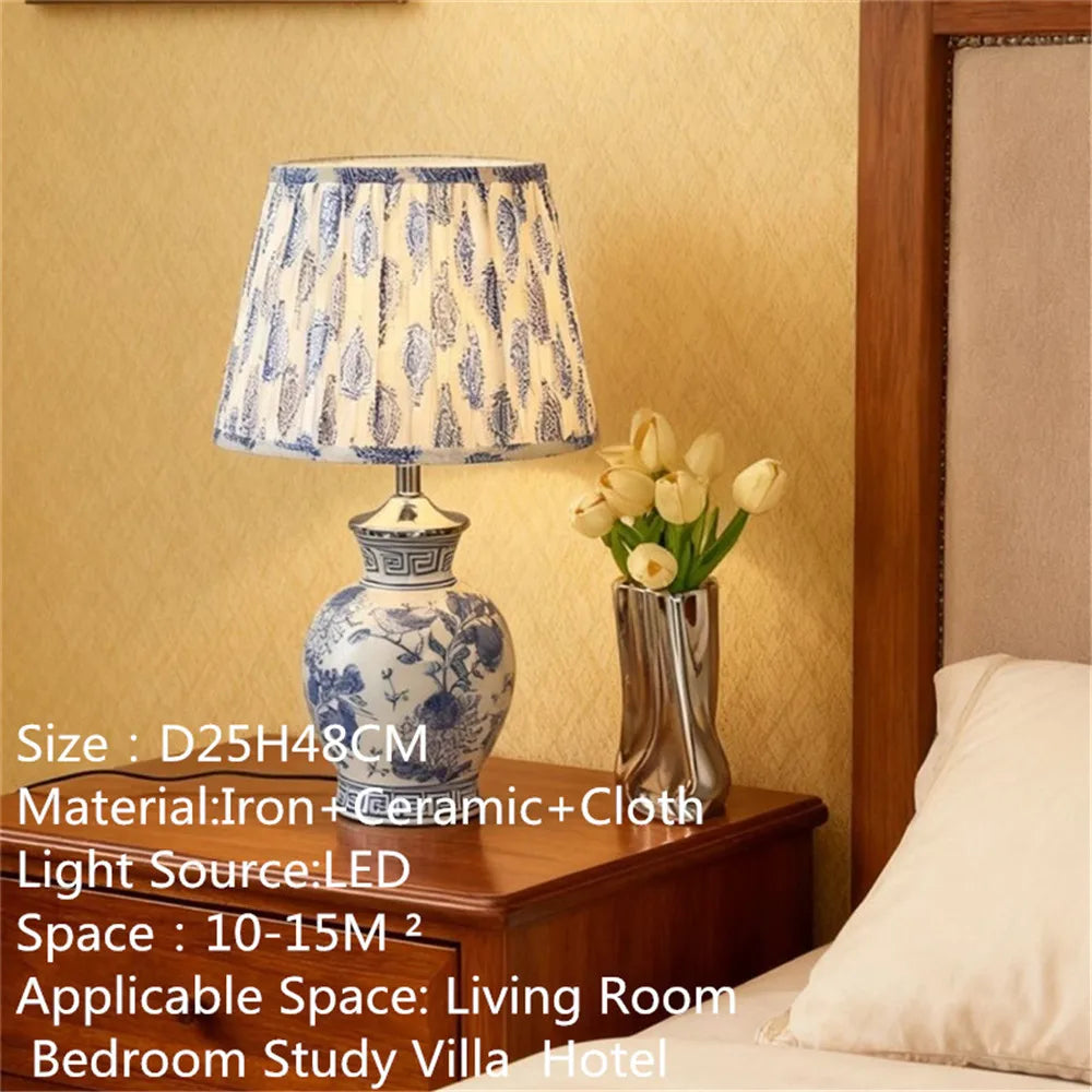 Contemporary Luxury Ceramic Table Lamp LED American Living Room Bedroom Study Villa LED Retro Creativity Bedside Desk Light